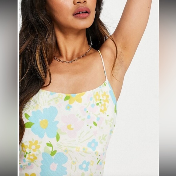 ASOS DESIGN linen cami maxi dress in pastel floral print - Picture 3 of 7